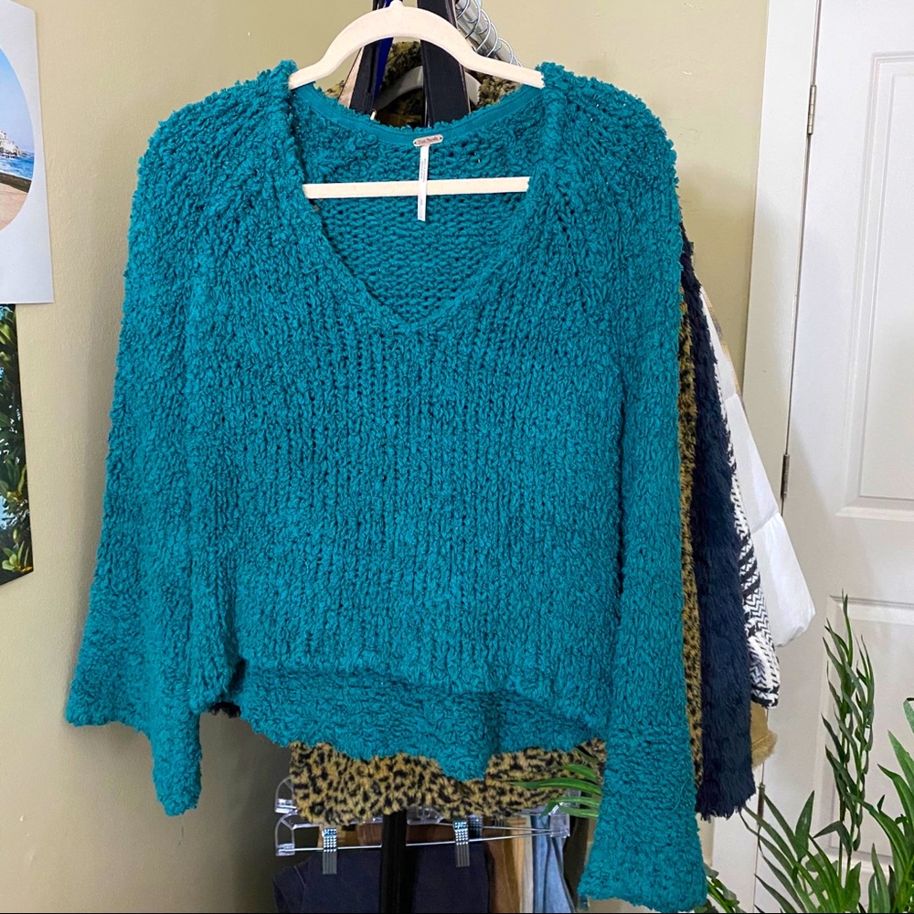 Free People Teal V-Neck Cozy Chunky Knit Sweater